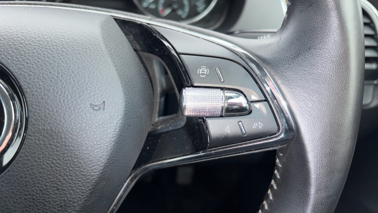 Skoda Fabia 1.0 MPI SE 5dr Petrol Hatchback